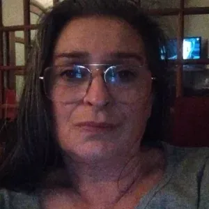 Auxiliaire de vie engagée et perspicace