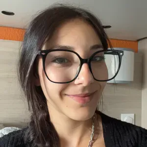 baby-sitter expérimentée et passionnée disponible 