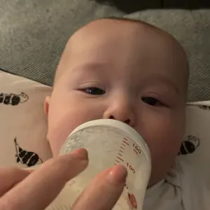   URGENT baby-sitter 1 bébé - Mardi 19 mai 9h-20h