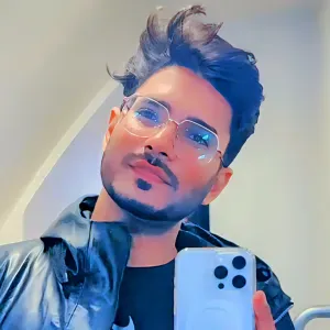 Experience babysitter looking for a job