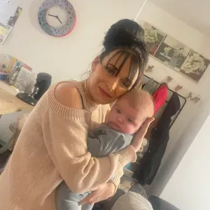 Baby sitter avec diplome d aide soignante 