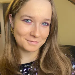 Aide au ménage disponible sur Nantes et autour.