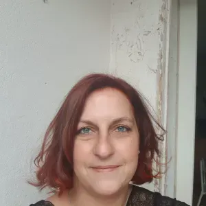 Aide menagere avec expériences hôtel quatre etoiles