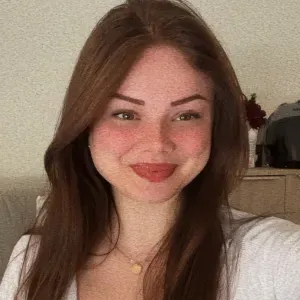 Baby-Sitter étudiante La Garde