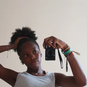 Étudiante sérieuse pour gardes ponctuelles sur Paris!