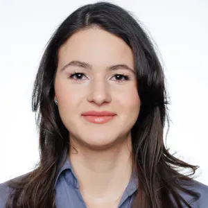 Details oruebted House Cleaner – Fluent English