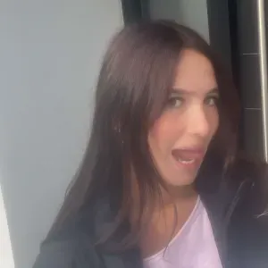 16 year old Babysitter in Weybridge