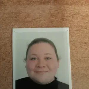 alessandra, baby sitter di 18 anni