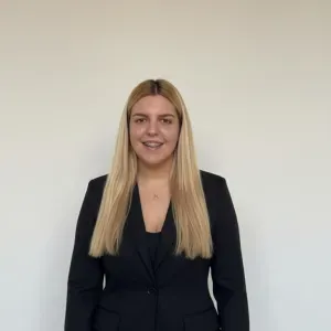 Babysitter no Porto com experiência em campos de férias 