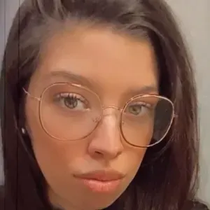 Empregada limpeza responsável no Porto 