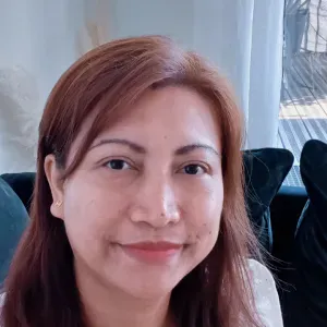 Experience and well oriented babysitter looking for a job.