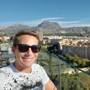 Estoy buscando un cuidador de mascotas cerca de mí