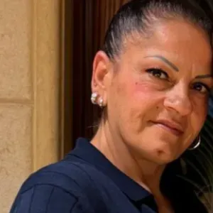 Addetta alle pulizie a pomigliano (Na)