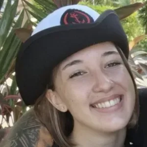 Baby-sitter à Béziers, emploi du temps variable.