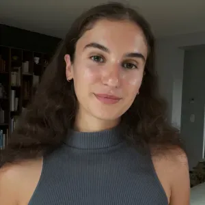 Baby-sitter sur Paris/étudiante 