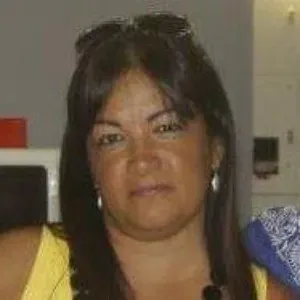 Busco trabajo en Blanes de cuidados para menores ,o limpieza