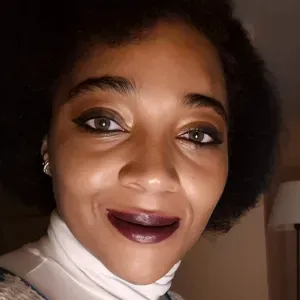 Cherche Babysitter régulier de confiance.