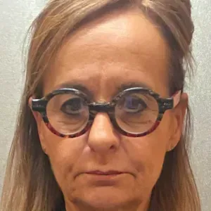 Femme de  ménage, entretien du linge