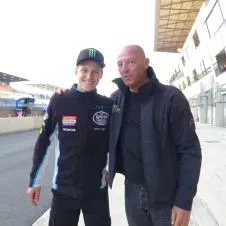 Aide pour travaux et lavage vitres !