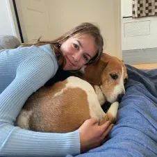 Pet-sitter qui chouchoutera vos petites bêtes