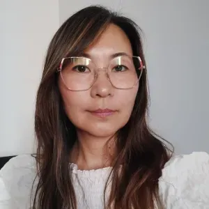 Educadora e ama com experiencia institucional