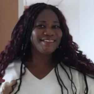 une garde confiante et bienveillante avec tata Flow