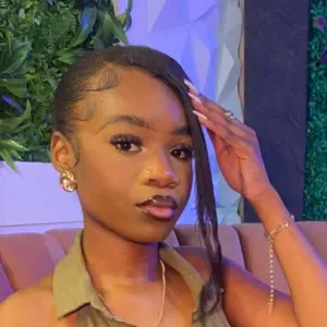 Leeds based babysitter(childcare,housework& flexible hours)