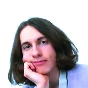 Diplômé en littérature et français