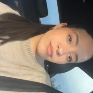 Étudiante donnant des cours particuliers 