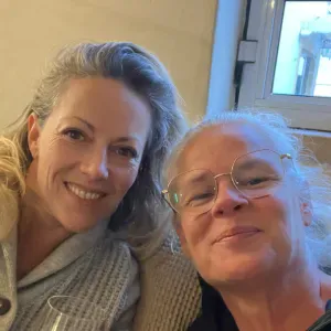 Looking for housekeeper 