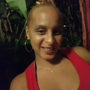 Femme de ménage responsable 77