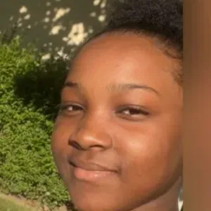 Besoin d'une baby-sitter ? Je suis disponible !