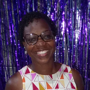 Cuidadora de idosos e técnica de enfermagem 