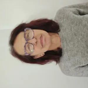 Îngrijire persoane vârstnice ,caut loc de muncă 