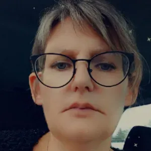 Nounou au alentour de bourthes 