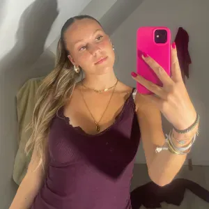 Baby-sitter expérimentée a landerneau! 