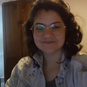 adolescente bilingue en recherche d'heures de baby-sitting