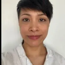 Mãe de uma criança em busca de trabalho extra