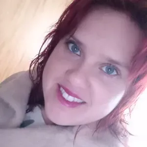 Empregada de limpeza responsável em espinho