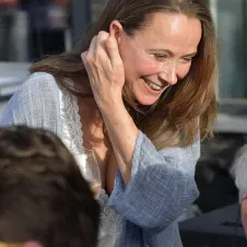 Aide ménagère à domicile Chastre pour ménage et repassage