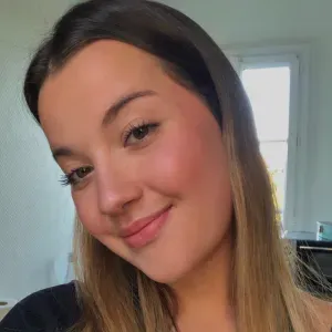 Baby-sitter sérieuse à Poitiers 