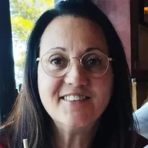 Bonjour, Je suis disponible comme aide ménagère 2 fois par