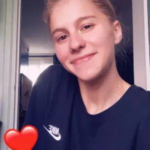 bonjour, je suis disponible pour m'occuper du mènage dans vo