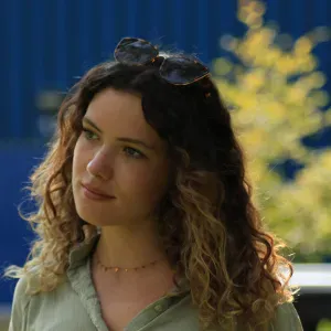 Baby-Sitter depuis 3 ans disponible sur Charleville