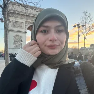 Kheda, la baby-sitter qu'il vous faut !