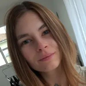Baby-sitter expérimenté à Périgueux 