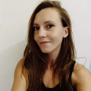 Femme de ménage organisée et responsable 