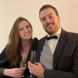 Une baby sitter pour encadrer les enfants pour notre mariage