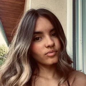 Baby-sitter débutante à Mably 