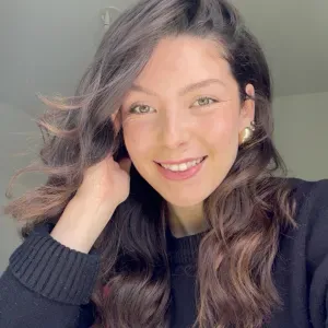 Baby sitter expérimentée et diplômée 